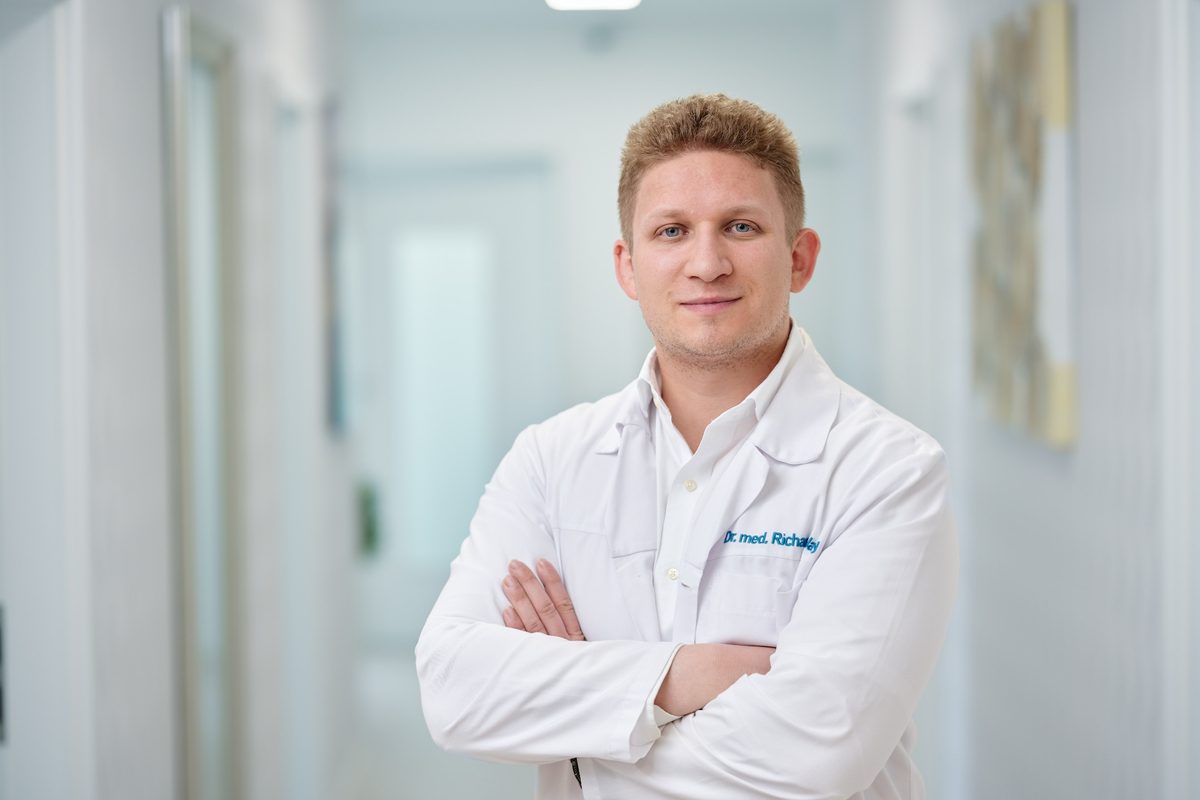 Dr. med. (H) Richard Nagy, Ärztlicher Leiter · Facharzt für Augenheilkunde bei Esthetikon im Lux Augenzentrum Zürich
